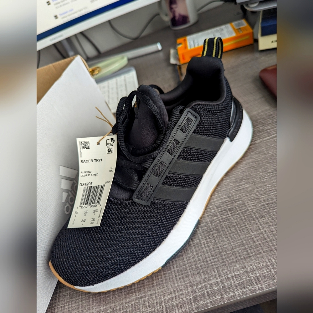 Women's Adidas size 7 black sneakers